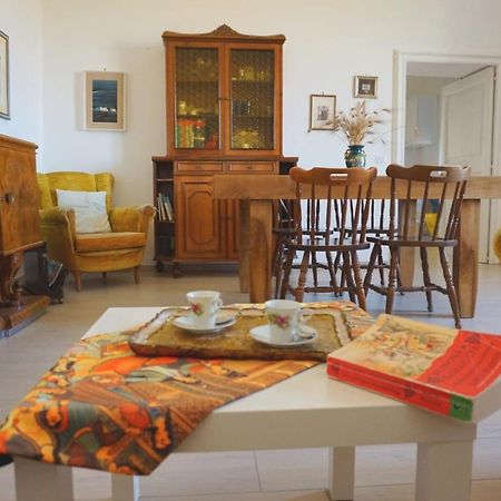 Nomadi Sedentari - Irsina Apartment Luaran gambar