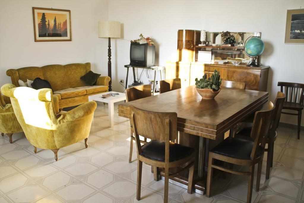 Nomadi Sedentari - Irsina Apartment Luaran gambar